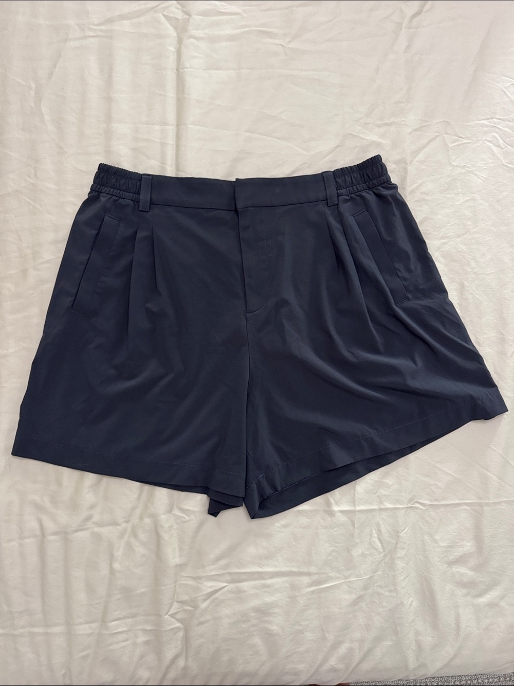 Villa Trouser Shorts - color: black